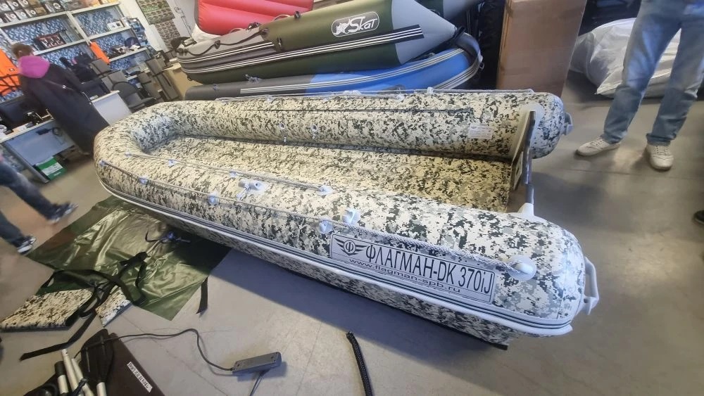 Лодка Флагман DK 370 I JET пиксель